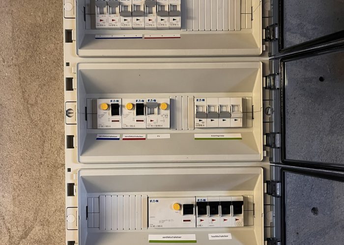 20251027_124155642_iOS